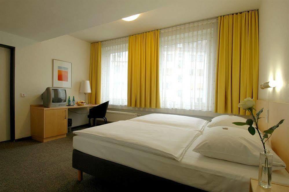 Cvjm Duesseldorf Hotel & Tagung Exterior foto